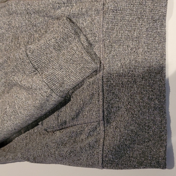 3/$20 La Vie en Rose hoodie - Picture 3 of 5